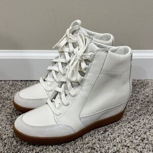 Sorel NWOT Out N About wedge sneaker
